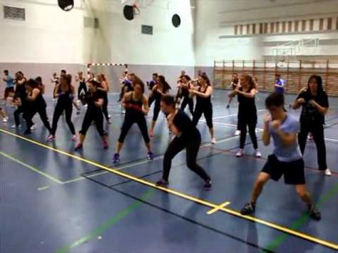 Aqa Trinidad Coreograf A De Body Combat Youtube