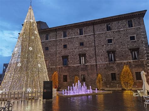 Consegnata La Stella D Oro E Accesa La Cometa Di Miranda Al Via A