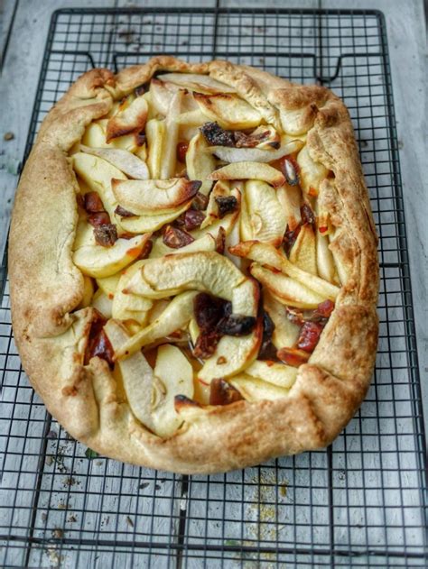 Tarte Rustique Aux Pommes Poires Et Dattes Recette Facile