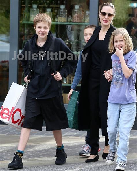 Shiloh Jolie Pitt Twins