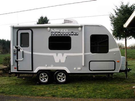 2016 Used Winnebago Micro Minnie 1706fb Travel Trailer In Oregon Or