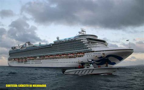 Fuerza Naval Brindó Seguridad Al Arribo Del Crucero Emerald Princess