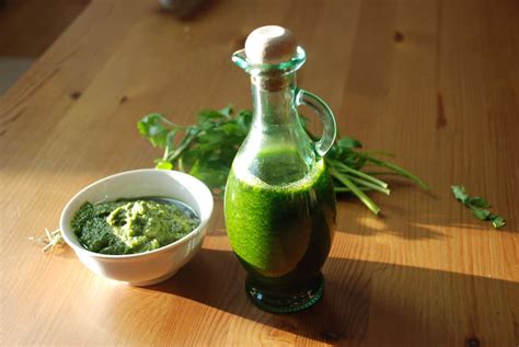 Rosemary Infused Oil Recipe - Amazing Food Made Easy