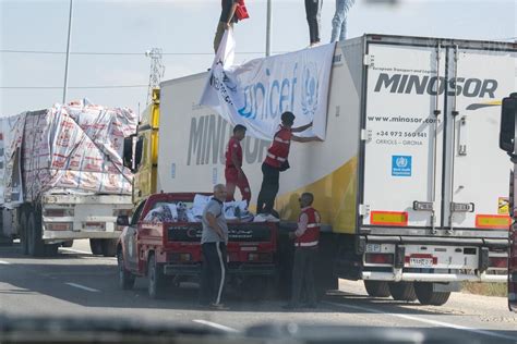 Aperto E Poi Richiuso Il Valico Di Rafah Transitati I Primi Camion