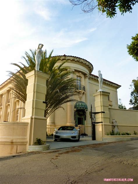 Villa De Leon Iamnotastalker