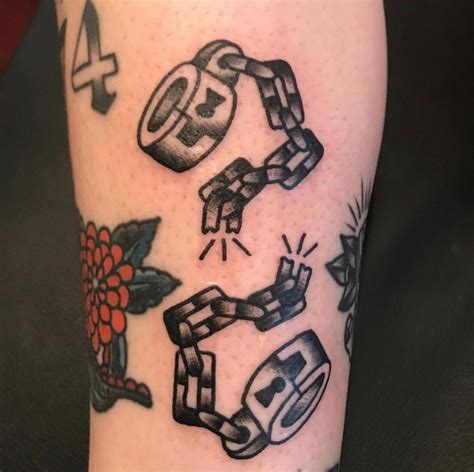 Chain Tattoo Is A Perfect Way To Express Your Freedom ⛓