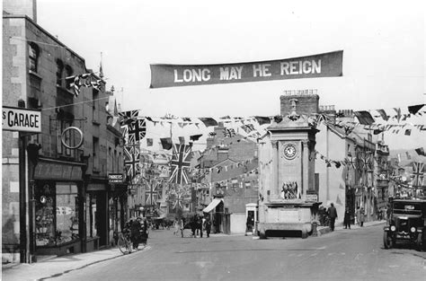 Stroud Photos - Stroud Town | Old photos, Towns, Stroud