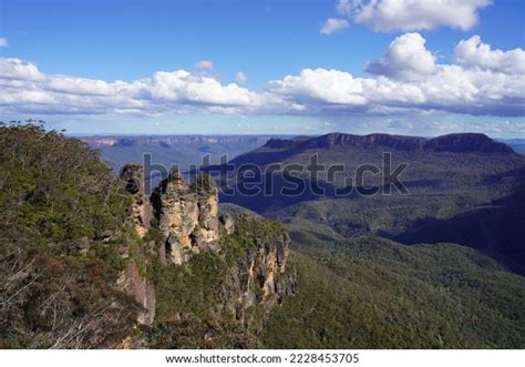 Blue Mountain National Park Au Stock Photo 2228453705 | Shutterstock