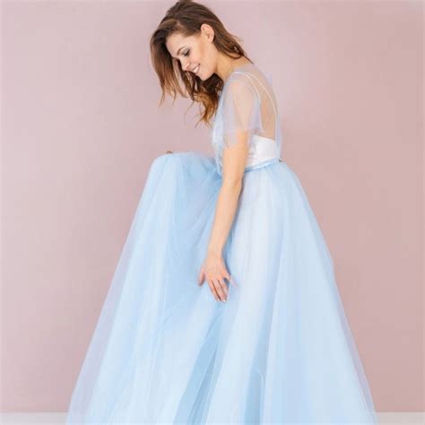 Голубые свадебные платья — фото платьев невесты нежно-голубого цвета ...