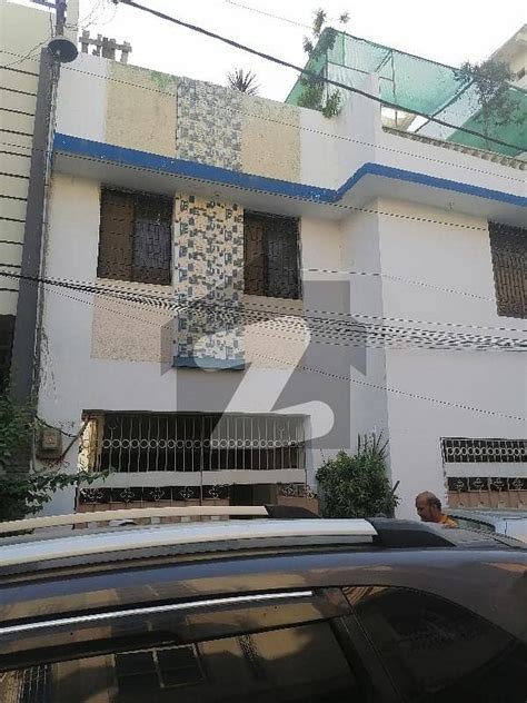 1980 Square Feet House In Central Gulshan E Iqbal Block 7 For Sale