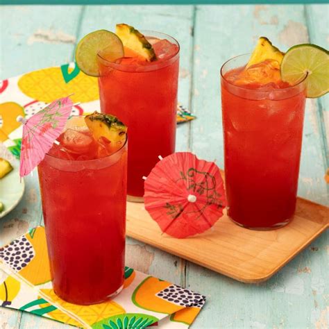 30 Easy Summer Cocktails To Cool Down On A Hot Day