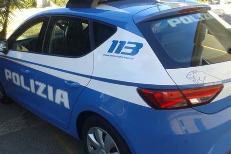 Poliziotto Spara E Ferisce Un Uomo In Fuga Sequestrata L Arma All