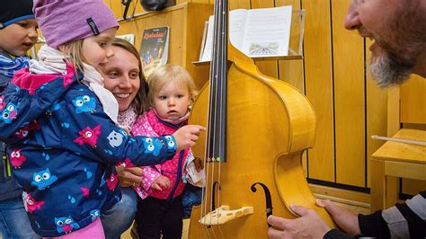 Riesen Andrang in der Musikschule beim Tag der offenen Tür