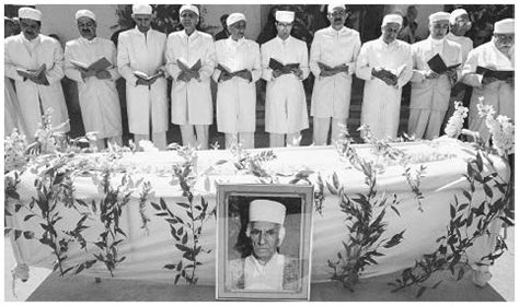 Zoroastrianism - rituals, world, burial, body, funeral, life, history, beliefs, cause, time