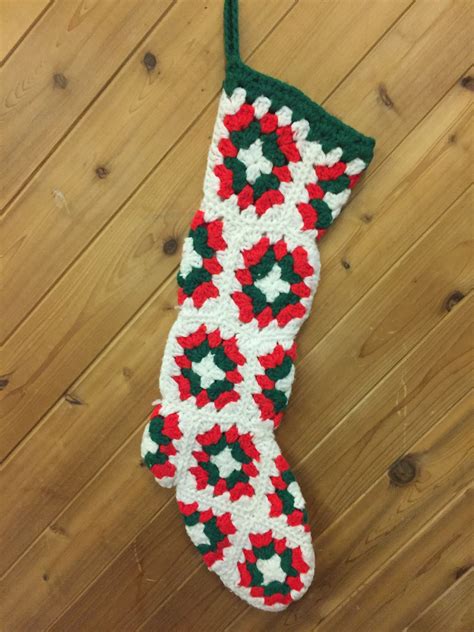 Crocheted Granny Square Christmas Stocking En 2023 Amigurumi Navidad