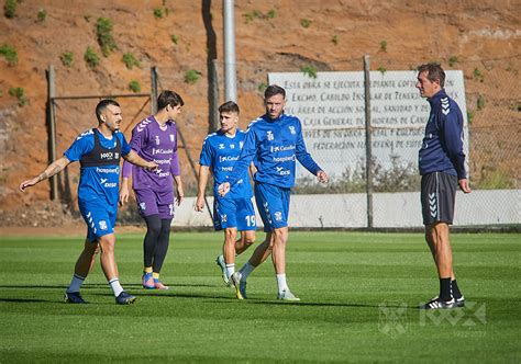 Iván Romero Queremos dar todo y lograr los tres puntos CD Tenerife