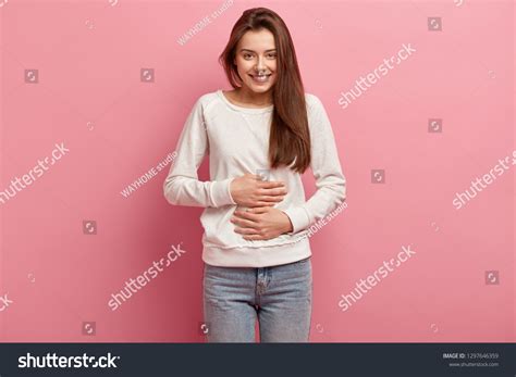 Happy Woman Holding Hand On Belly 69 241 Images Photos Et Images Vectorielles De Stock