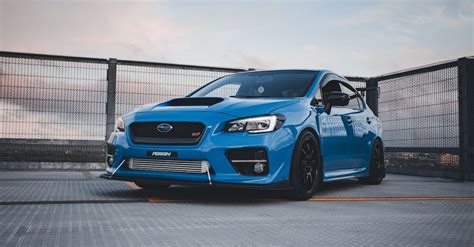 Photo of a Blue Sports Car · Free Stock Photo