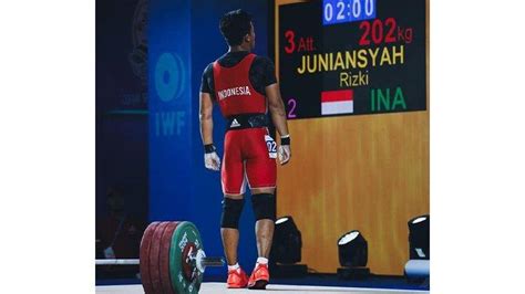 Rizky Juniansyah Atlet Angkat Besi Lolos Olimpiade Paris 2024