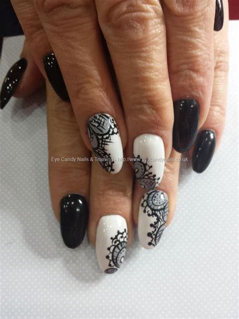 Eye Candy Nails And Training Black And White Gel Polish With Freehand