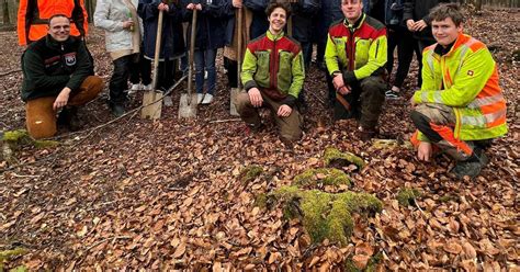 Hilden Haan Azubis Leisten Beitrag Zum Erhalt Der Natur