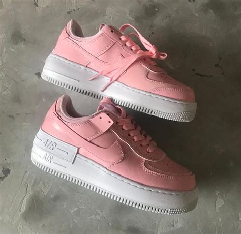 Жіночі кросівки Nike Air Force 1 Shadow Pink White Smb — ціна 1590 грн у каталозі Кросівки