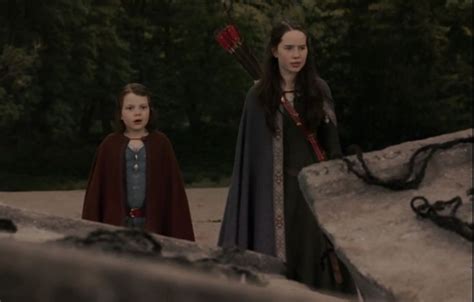 The Lion The Witch And The Wardrobe Susan And Lucy In Capes Narnia