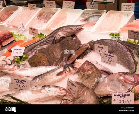 Mercado De Paris Pescado Fresco Fotografías E Imágenes De Alta