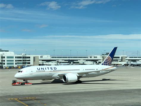 Hub Report: Denver International Airport (DEN) and United Airlines ...