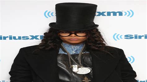 Erykah Badu to Release New Mixtape - Essence