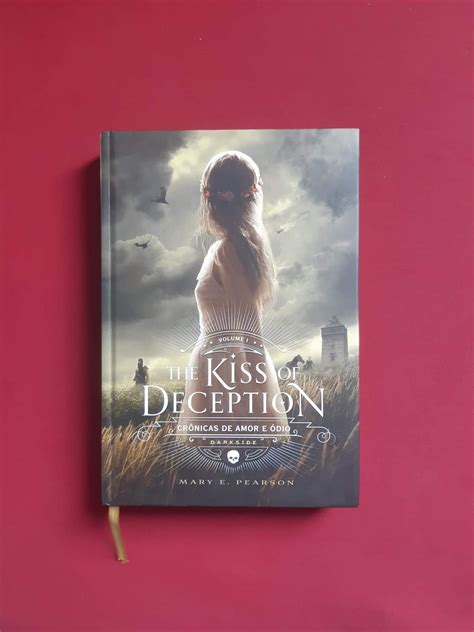 Resenha The Kiss Of Deception De Mary E Pearson