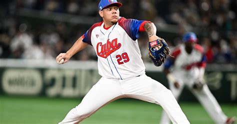 MLB News Pirates Attend Tryout For Cuban Star Pitcher Yariel Rodriguez