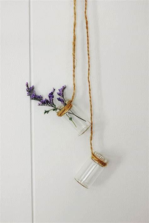 Hanging Vases. - The Merrythought