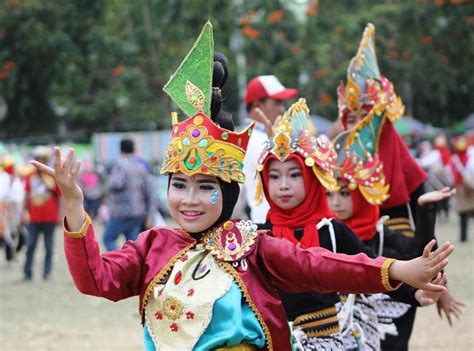 Sejarah Tari Indonesia