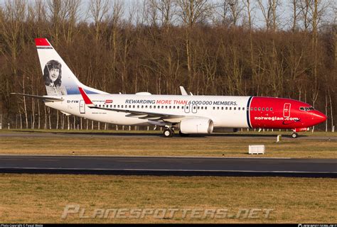 EI FVM Norwegian Air International Boeing 737 8JP WL Photo By Pascal