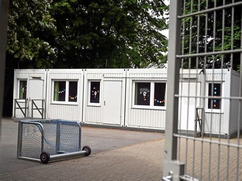 Bochum Ärger um Grundschul Container ohne Wasseranschluss