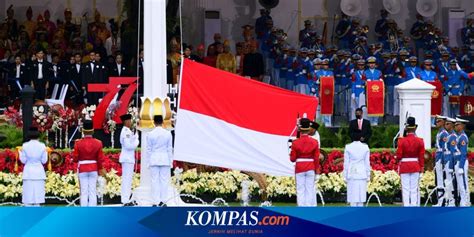 Upacara Penurunan Bendera Merah Putih Jam Berapa Simak Jadwal Dan