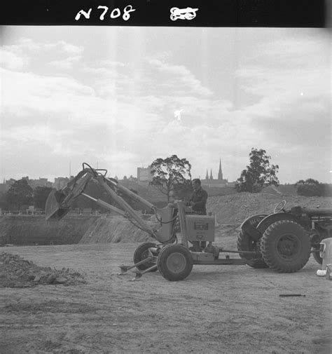 N708 Image Showing A Cranvel Back Hoe Machine City Collection