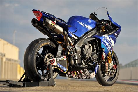 Racing Cafè Yamaha YZF R1 Team GMT94 2012