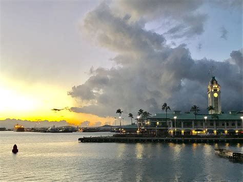 Top 10 Hotels in Oahu from $77 - Competitive Prices | Expedia