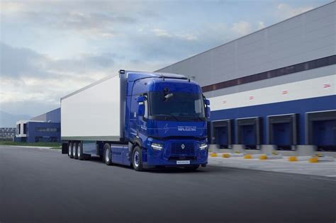 Renault Trucks T Und C E Tech Lkw Mit Neuem Logo Eurotransport