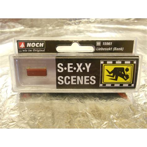 Noch 15961 Lovers In Action Bench Sexy Scenes Figure Set Mdr