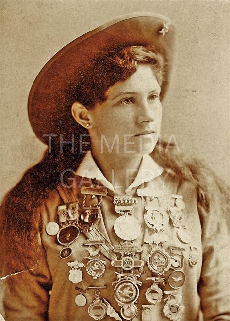 Annie Oakley And Medals 7 X 5 Photo Print Western Photo Vintage Old Photo