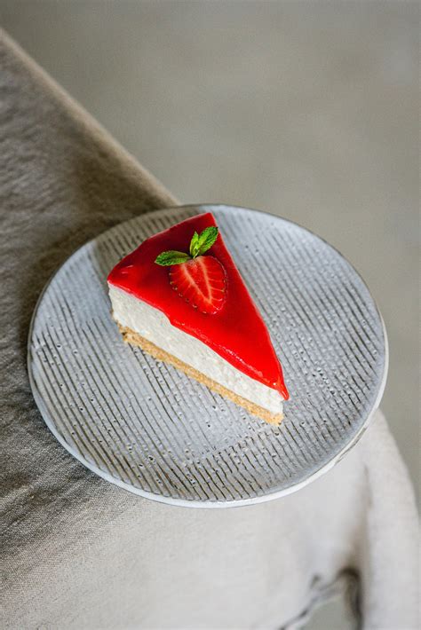 Erdbeer Rhabarber Cheesecake Fr Hlingshafte Mehlspeisen