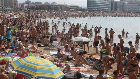 Las Altas Temperaturas Llenan Las Playas El Comercio