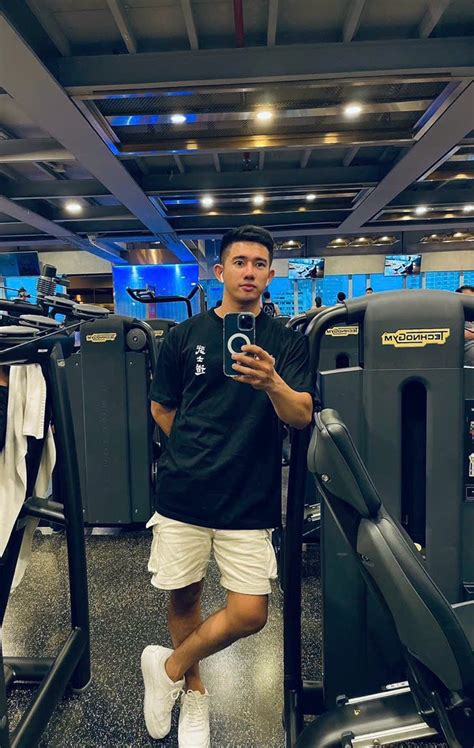 Trai gym cu to dài đến cuống họng chịu chơi chịu hợp tác sex mọi tư thế traimodel