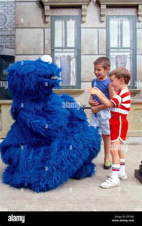 "COOKIE MONSTER" & CHILDREN AT SESAME PLACE; FAMILY ACTIVITY PARK ...