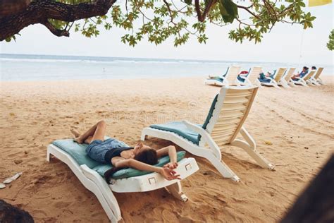 Woman Holiday Sand Ocean Resort Lifestyle Smiling Lying Sea Beach