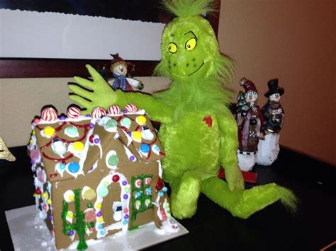 Pin By Nicole Townsend On Grinch In A Pinch 2013 Elf Grinch Elf On