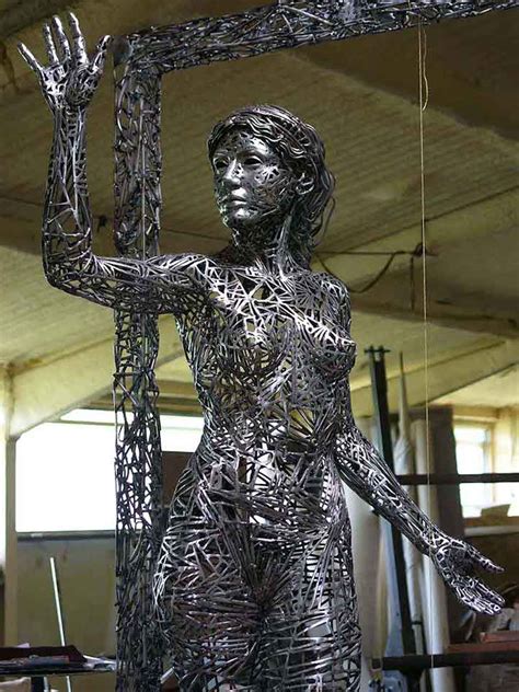 Amazing Figurative Sculptures Welded from Steel Scraps 